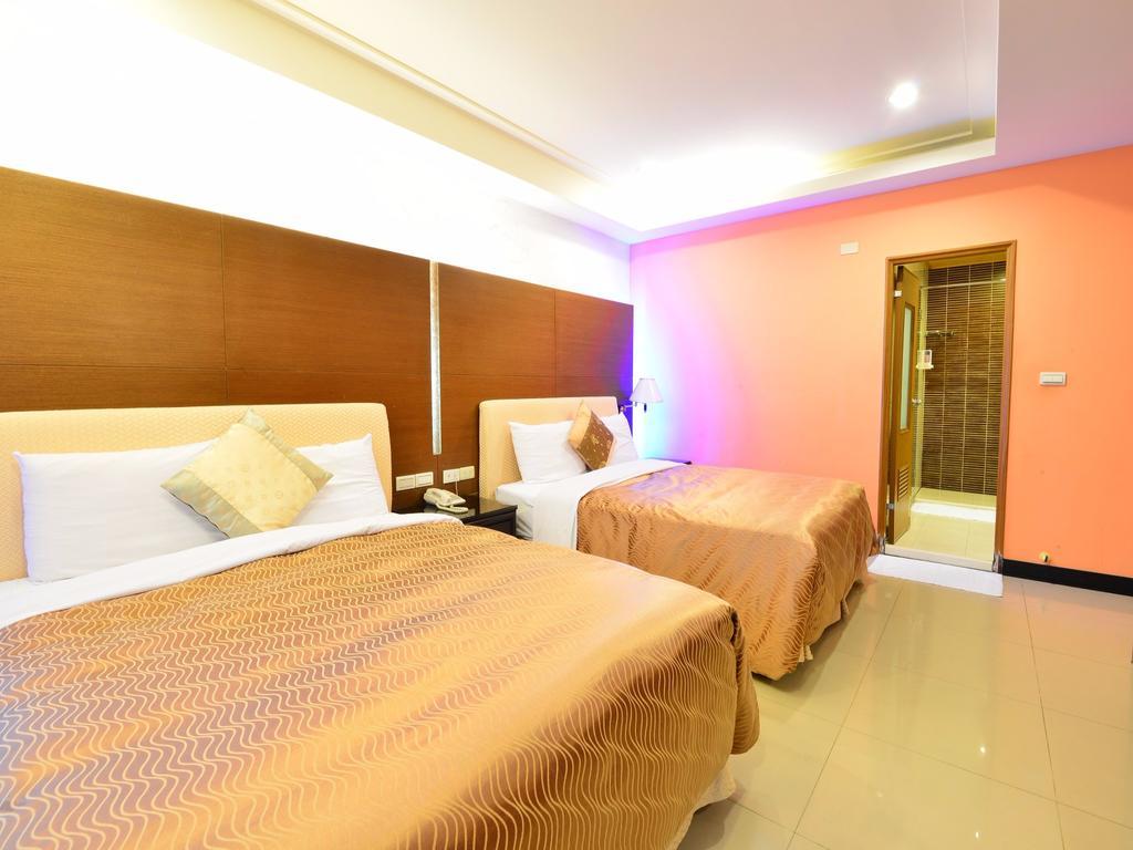 Tranquil Sea Vacation Hotel Kenting Bagian luar foto