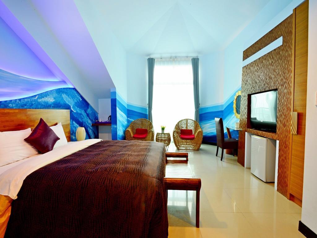 Tranquil Sea Vacation Hotel Kenting Bagian luar foto