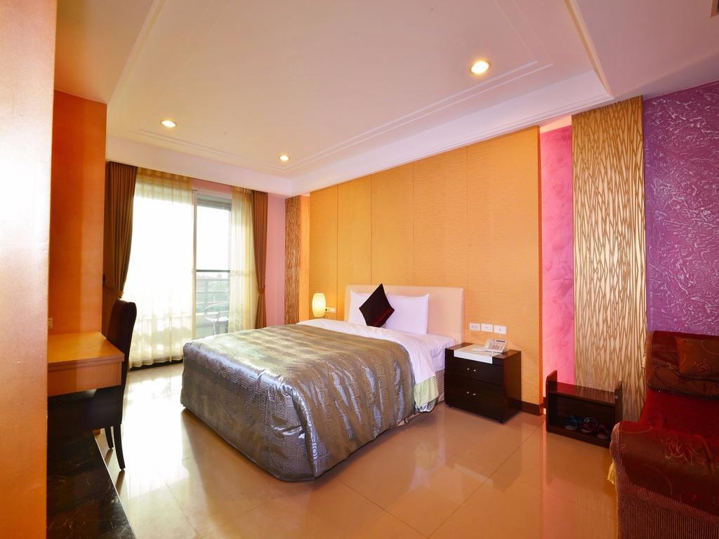 Tranquil Sea Vacation Hotel Kenting Bagian luar foto