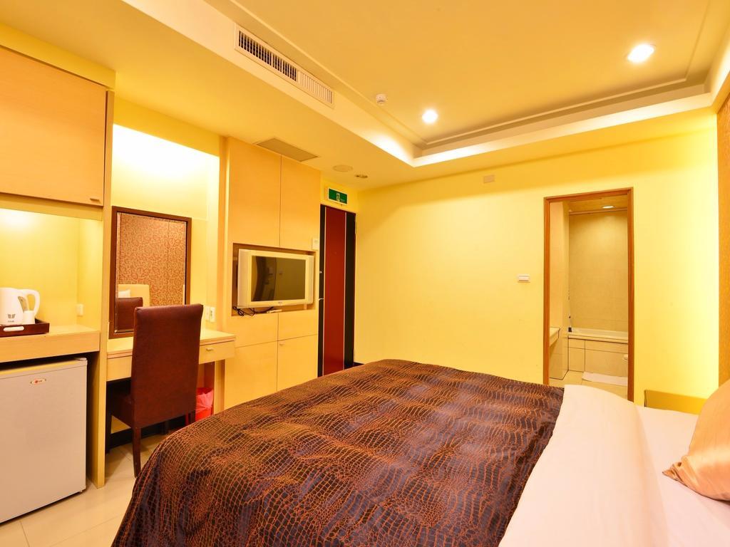 Tranquil Sea Vacation Hotel Kenting Bagian luar foto